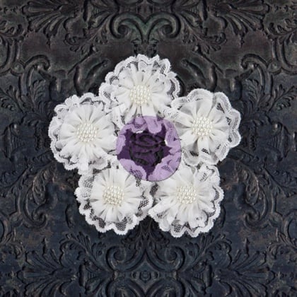 Fiori di stoffa – Adelynn White