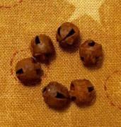 Rusty Bells 1/4" (6 bells)