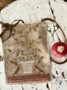 Holly Basket Sewing Roll Pattern