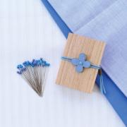 Spilli testa di vetro e scatola in legno di ciliegio - Blu