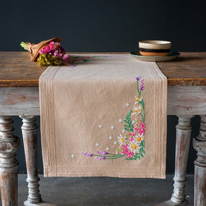 Runner - Spring Flowers