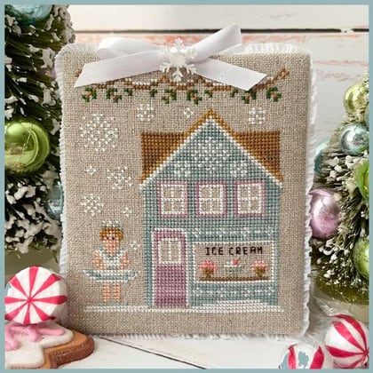 Nutcracker Village 5 - Snow Queen\'s Ice Cream Parlor