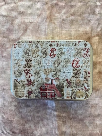 Tin box - G. Léger