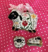 Sheep (Mommy And Cubs)