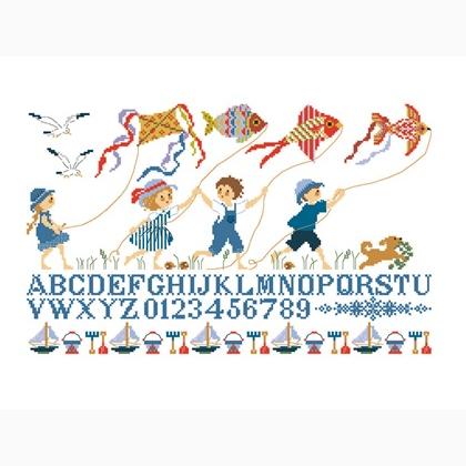 ABC bambini con gli aquiloni al mare